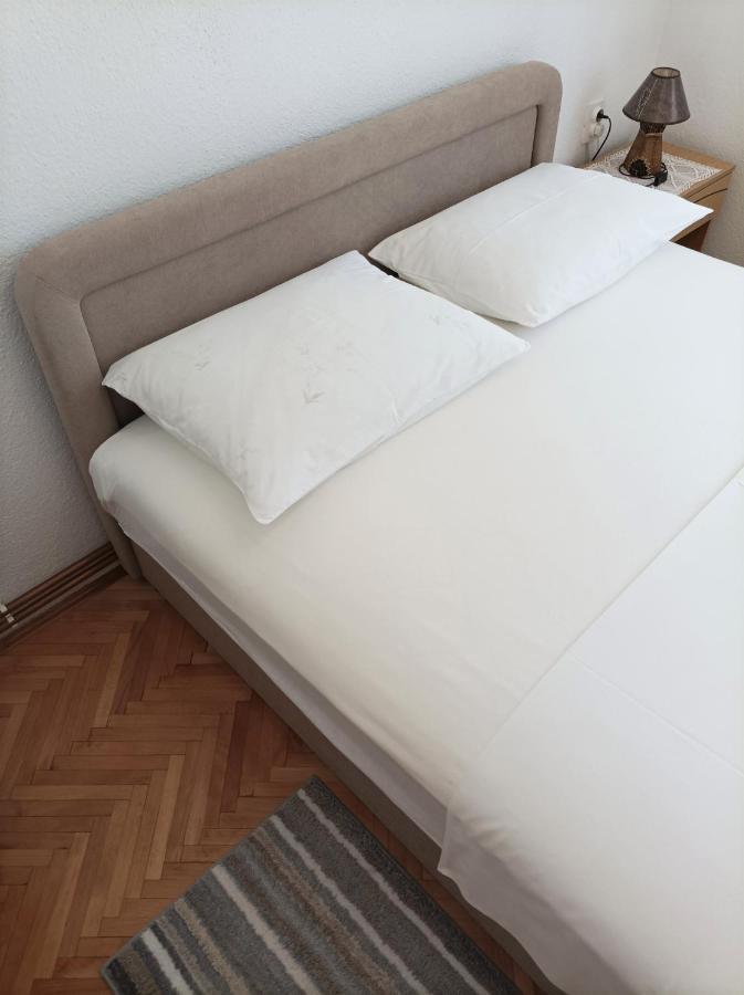Apartment And Rooms Markovic セニ エクステリア 写真